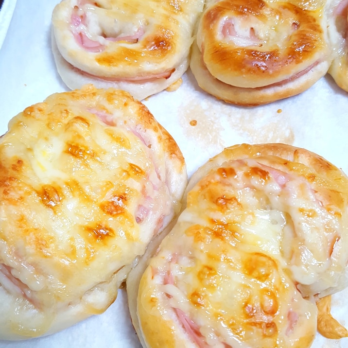 ふわふわ ハムチーズパン レシピ 作り方 By ピッ君0129 楽天レシピ